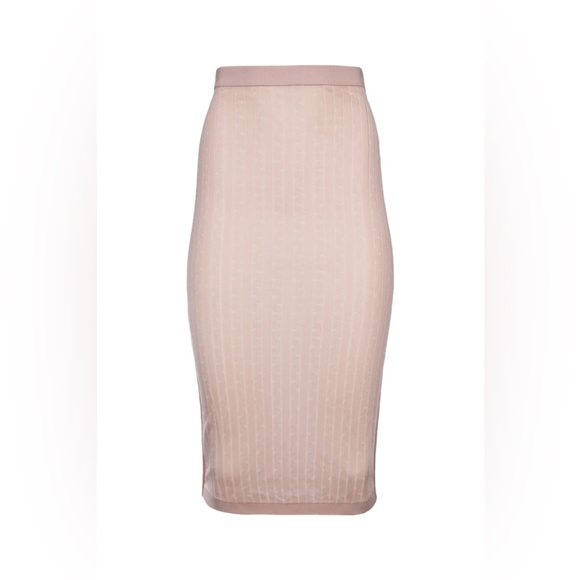 Fendi
Fendi FF Jacquard Midi Skirt & top - Picture 2 of 3
